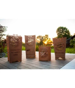 Ferrum FCB Feuerkorb Mia San Mia, Eckig, Rost, Ca. B40/H70/T40 Cm -Biohort Verkäufe 3161965 3161981 3162005 3162047 WE MO 004 FeuerkorbFeuerstelleFanFCBayernFCB